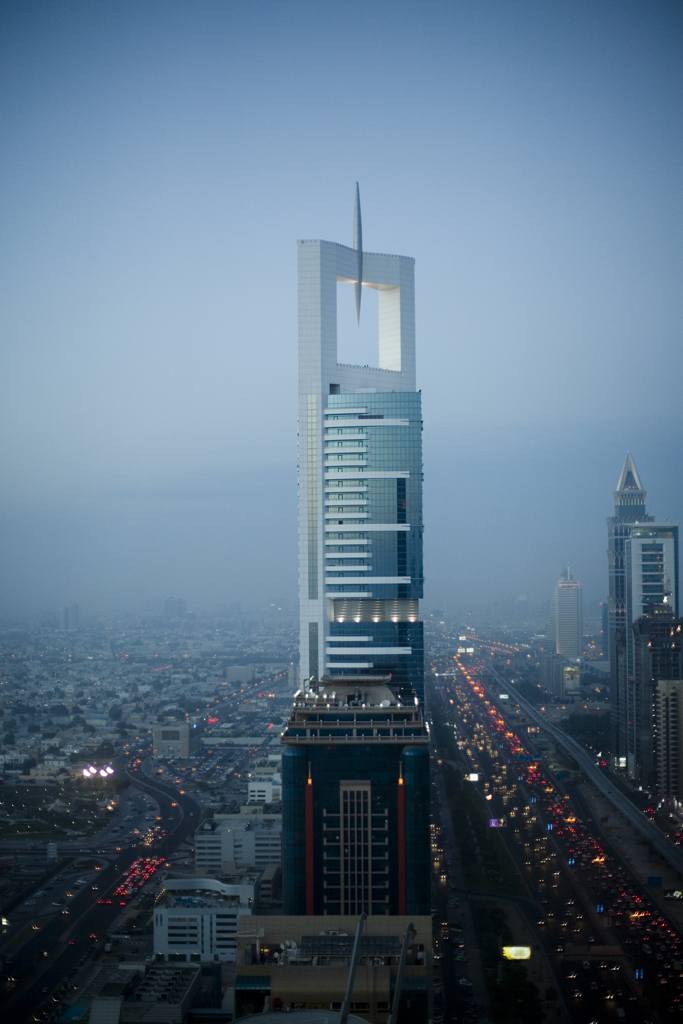 Dubai - Chelsea Tower and the city